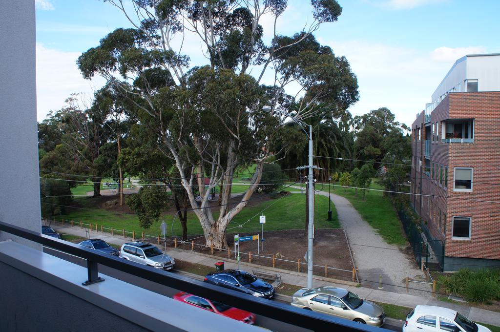 Summer Inn Holiday Apartments Melbourne Exterior photo